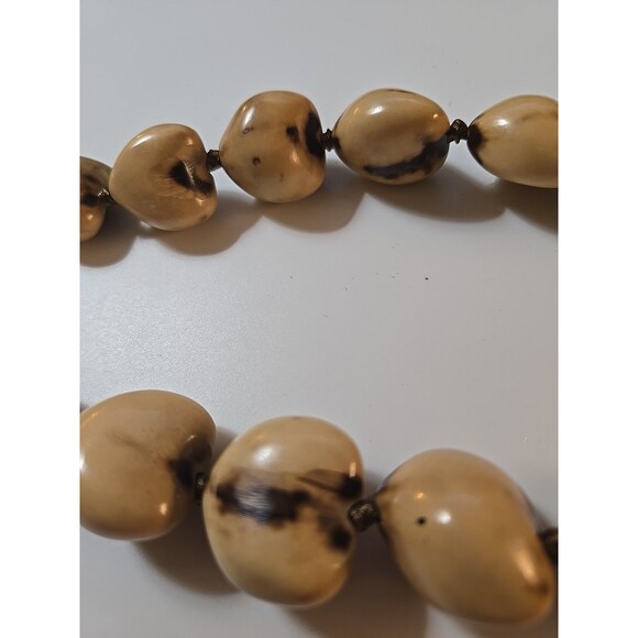 Hawaiian Ivory Color Kukui Nut Lei Luau Bead Necklace - Picture 3 of 4